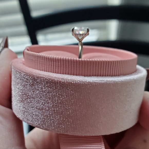 Kay Jewelers Silver Ring with Clear Stone - Picture 5 of 11